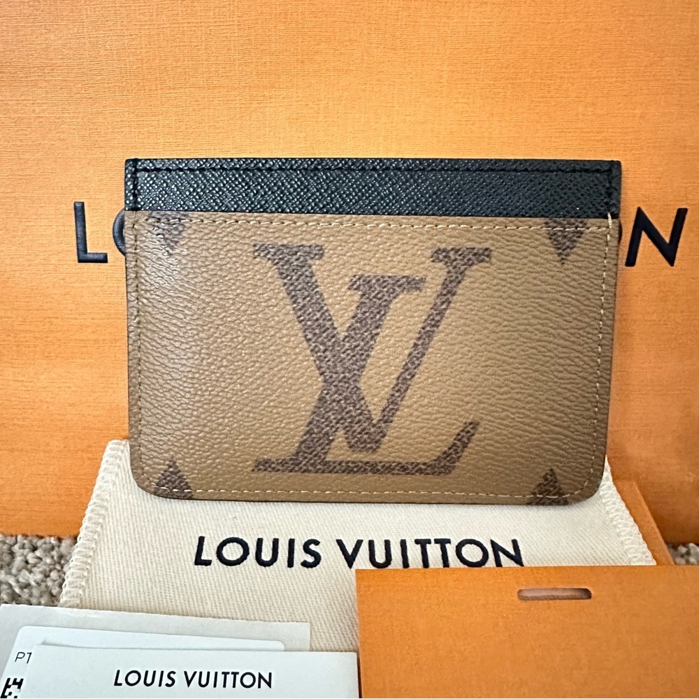 Louis Vuitton Side-Up Card Holder